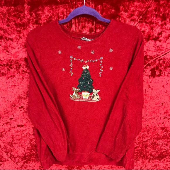 White Stag Tops - White Stag vintage cozy Christmas puppies long sleeve red shirt